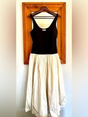 Viral two tone parachute dress